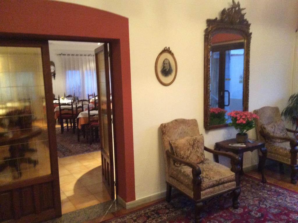 Hostal Residencia Catalina Palamos Exterior photo