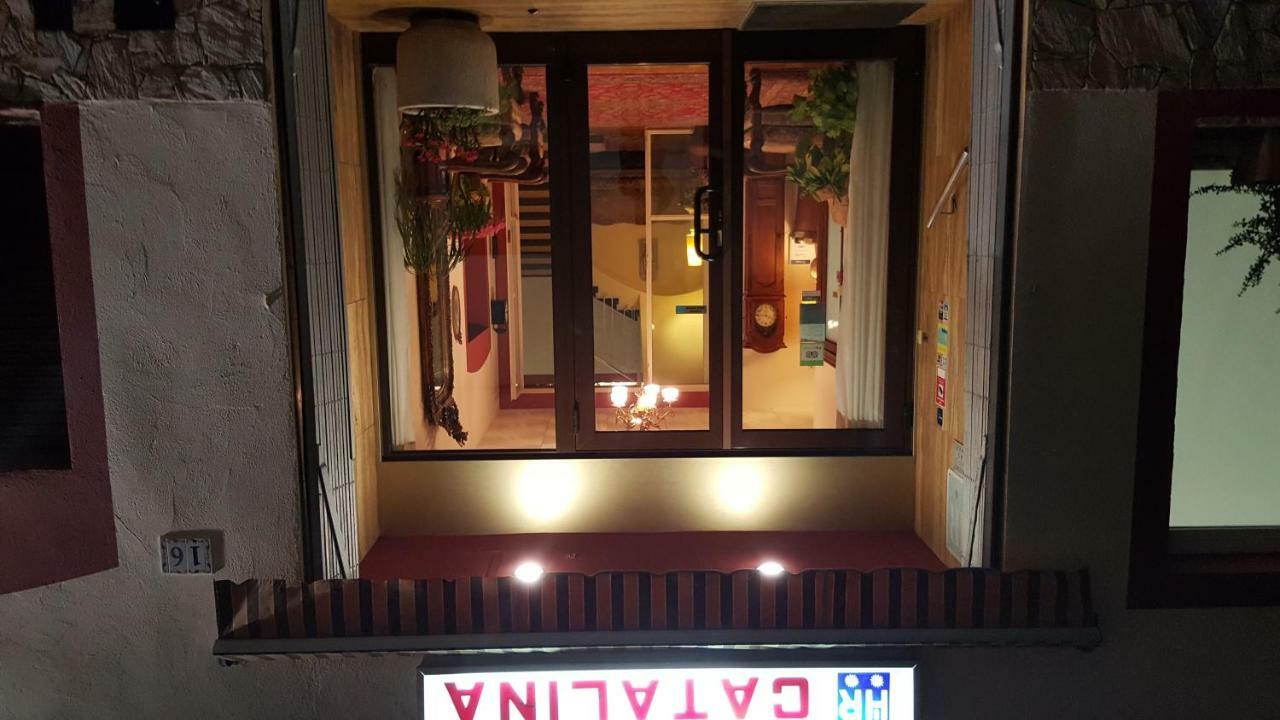 Hostal Residencia Catalina Palamos Exterior photo