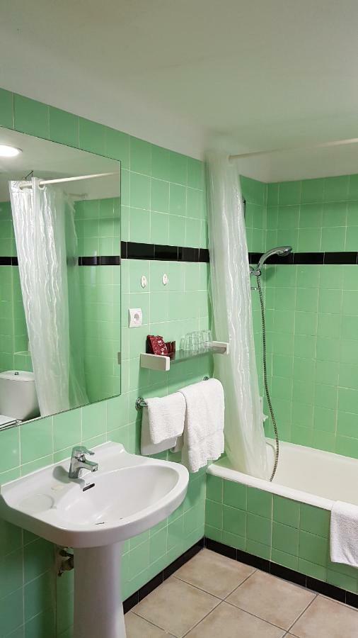 Hostal Residencia Catalina Palamos Exterior photo